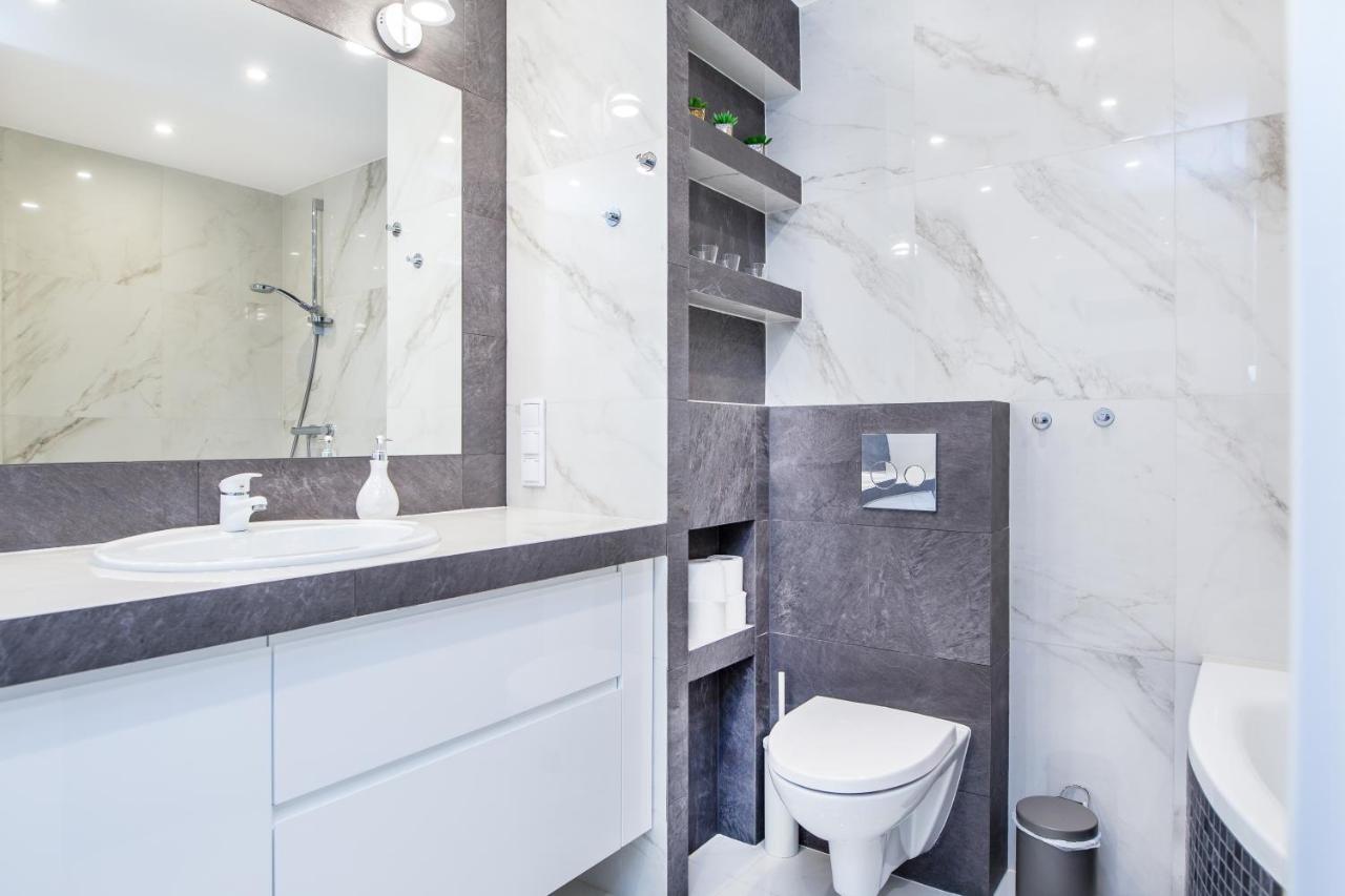 קרקוב Mogilska Tower Apartments Near Tauron Arena By Inpoint - Free Underground Parking מראה חיצוני תמונה