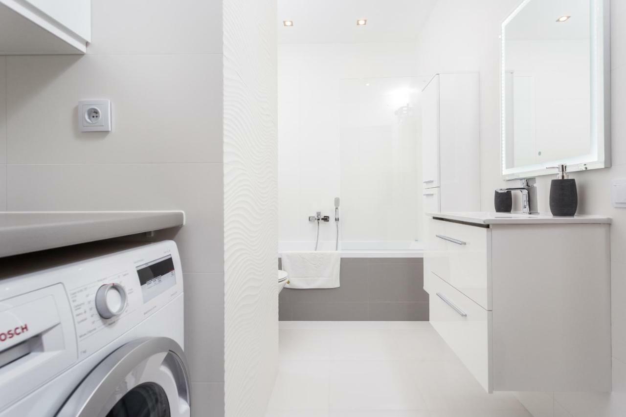 קרקוב Mogilska Tower Apartments Near Tauron Arena By Inpoint - Free Underground Parking מראה חיצוני תמונה